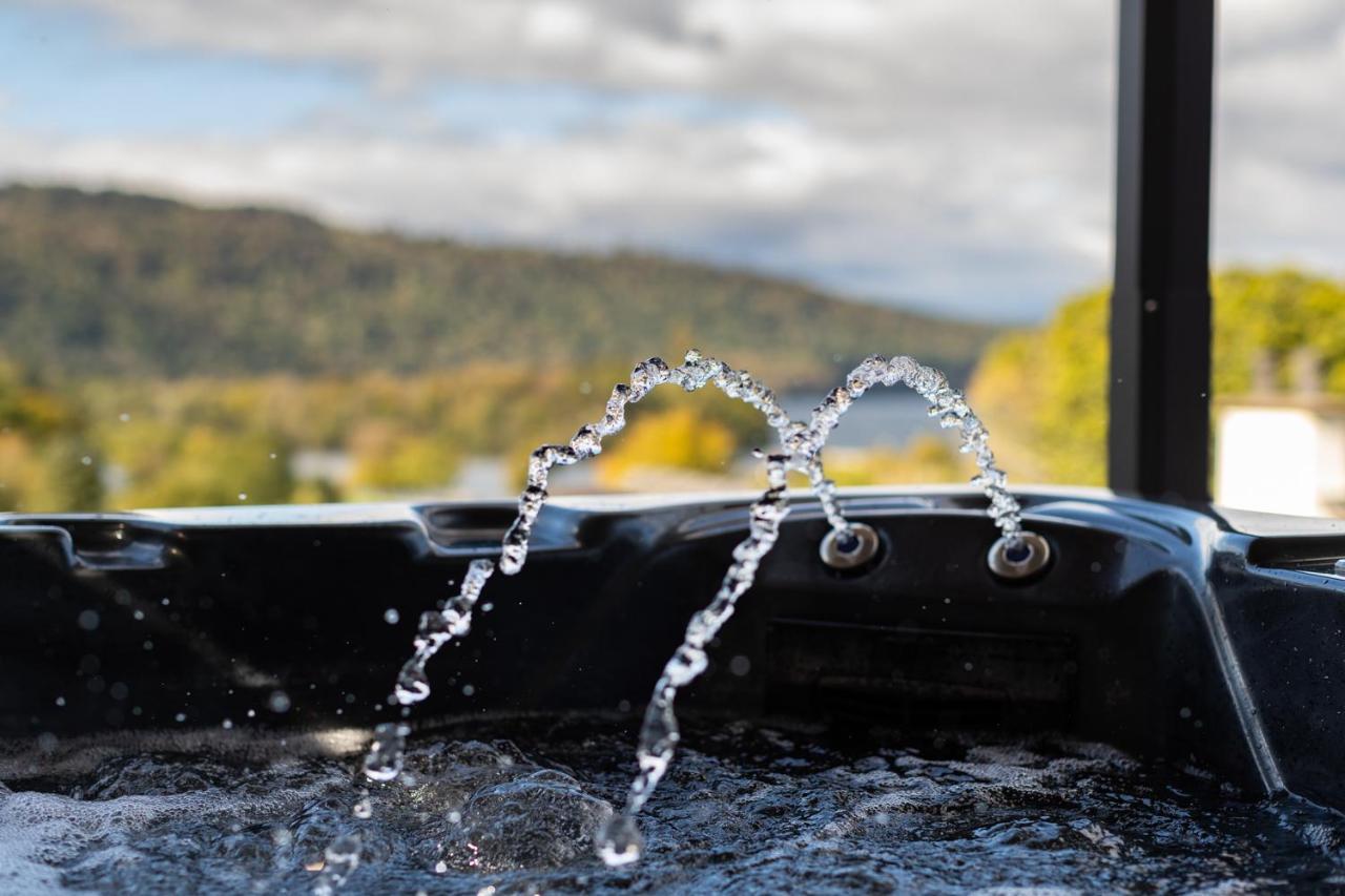 Lakes Hotel & Spa Bowness-on-Windermere Exterior foto Water fountain