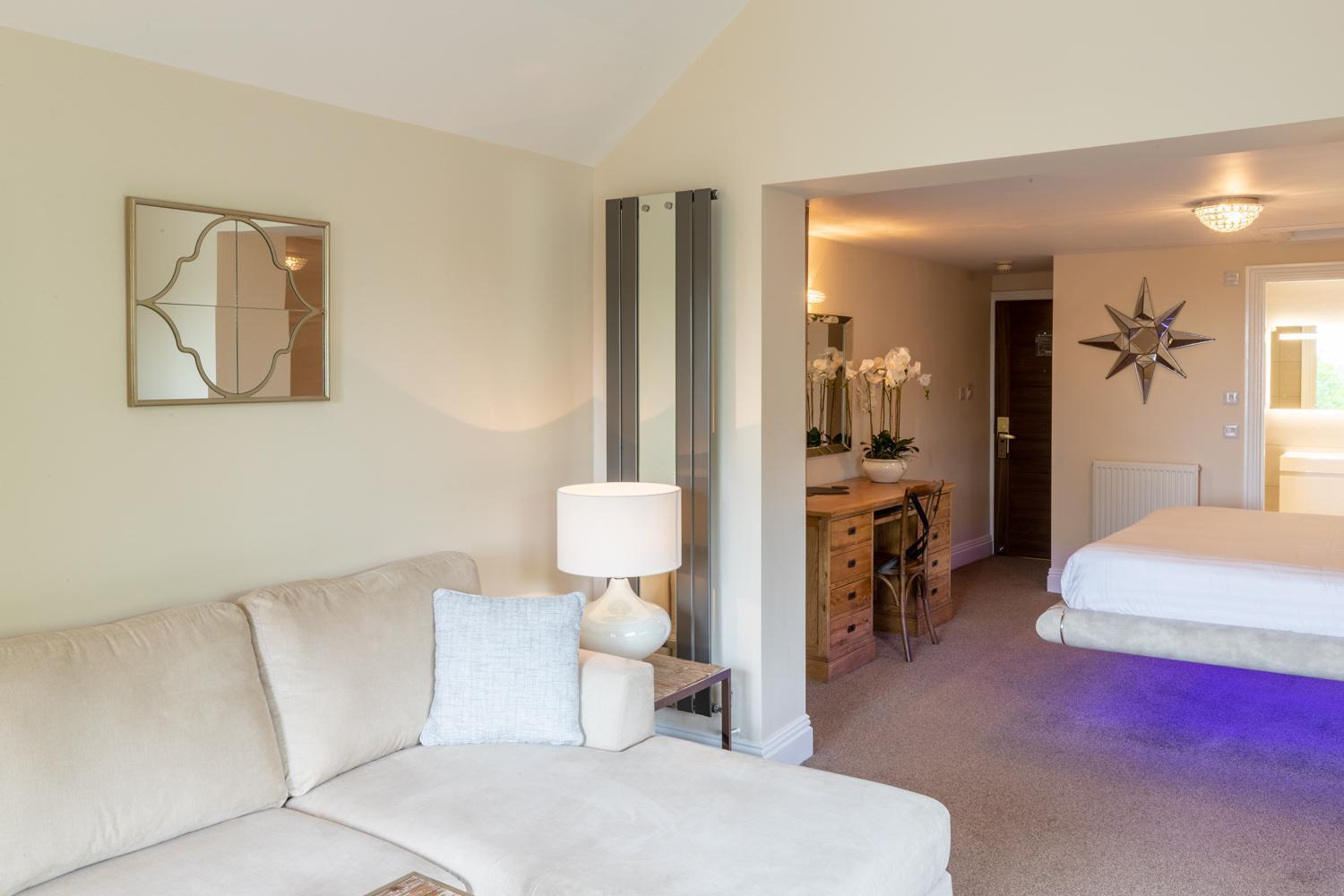 Lakes Hotel & Spa Bowness-on-Windermere Quarto foto A bedroom at the hotel