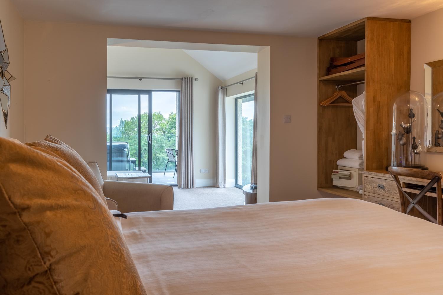 Lakes Hotel & Spa Bowness-on-Windermere Quarto foto A bedroom at the hotel
